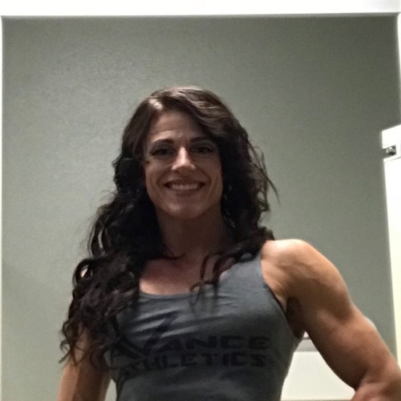 Meet your Posher, Jennifer - Picture 1 of 1